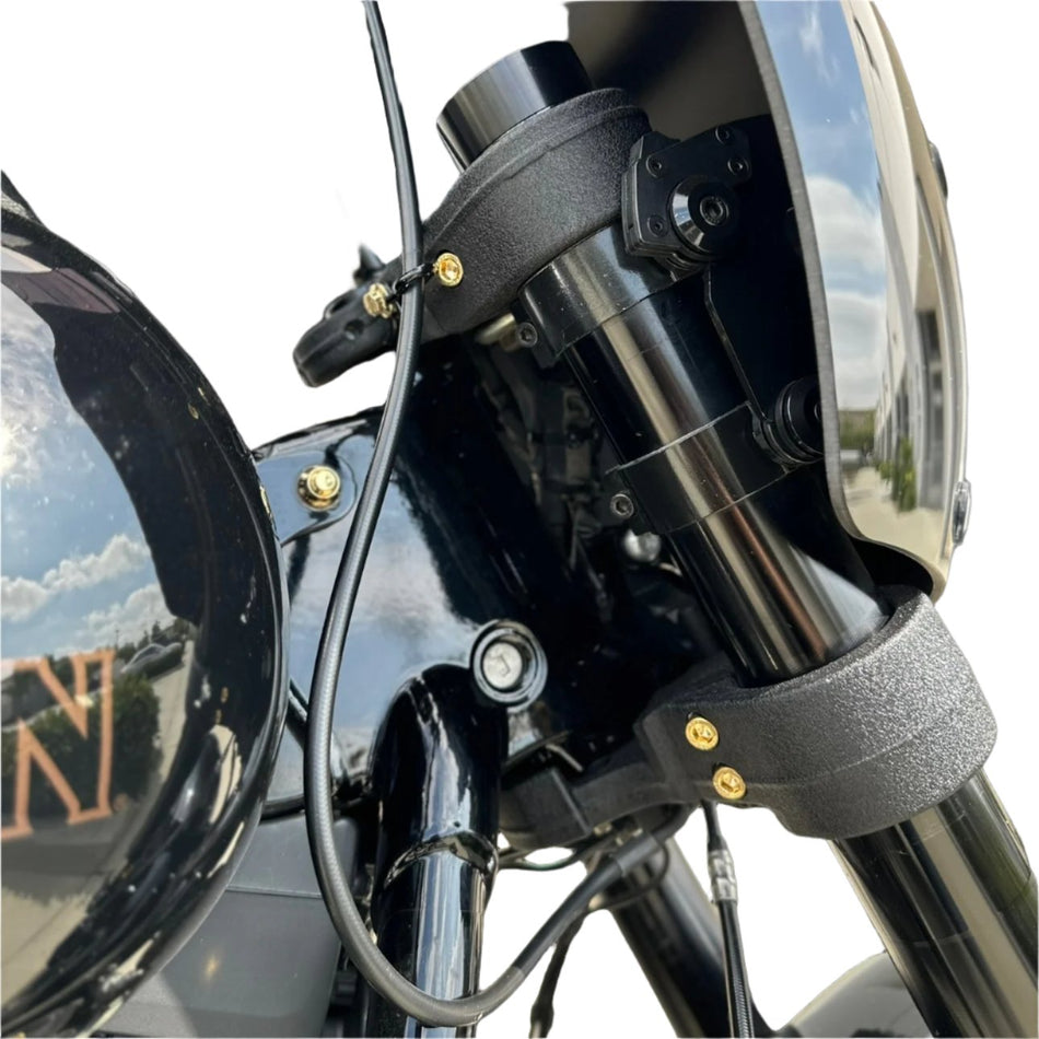 18+ Softail Pinch Bolt Kit